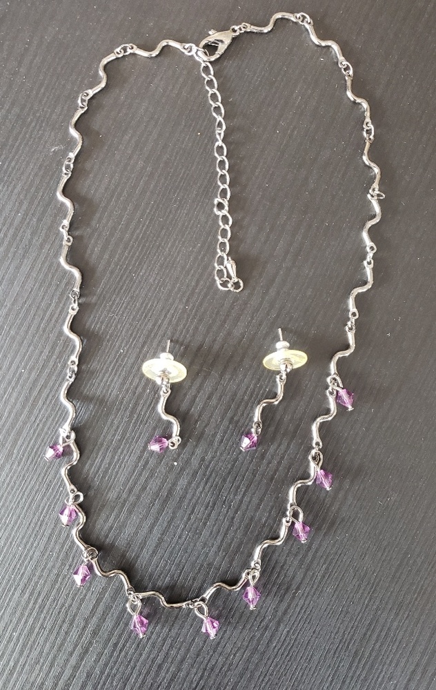 Necklace & earrings